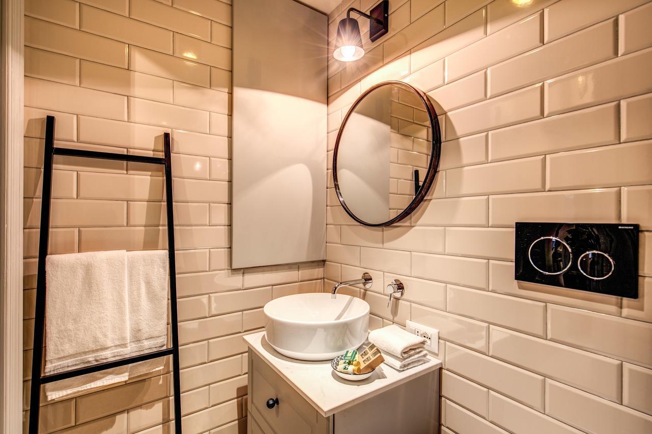 Decharme With Terrace In Monti Apartamento *